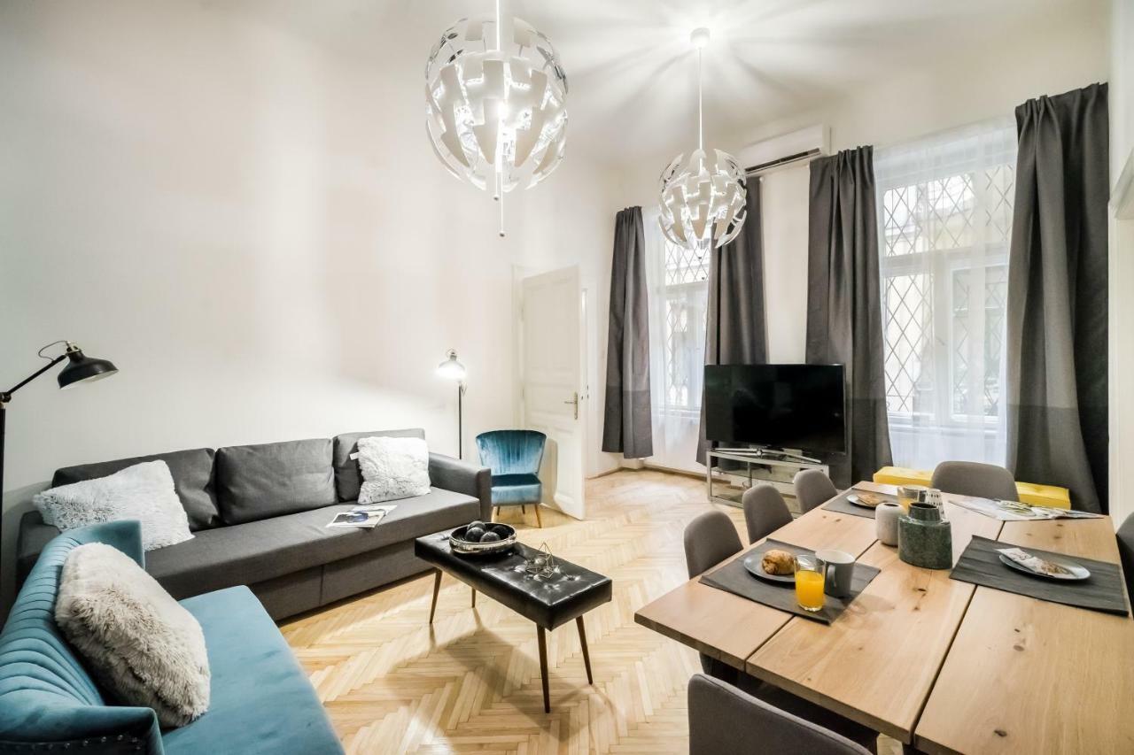 Bpr Colorlib Art Apartment Budapest Exterior photo