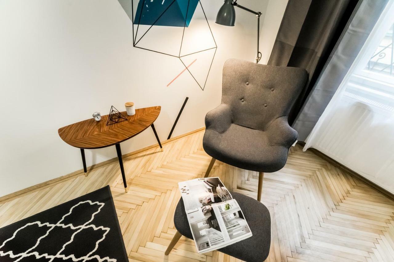 Bpr Colorlib Art Apartment Budapest Exterior photo