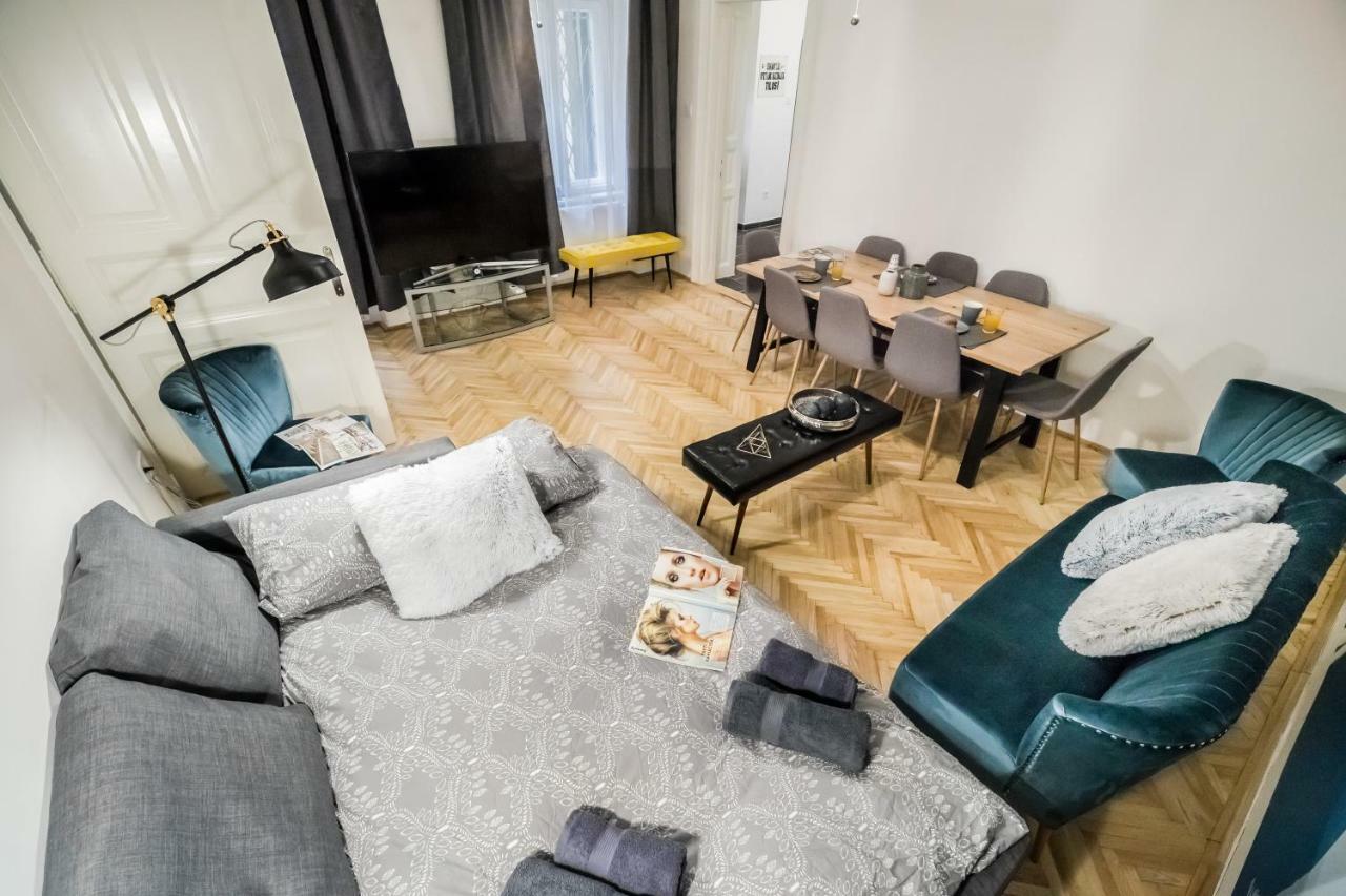 Bpr Colorlib Art Apartment Budapest Exterior photo